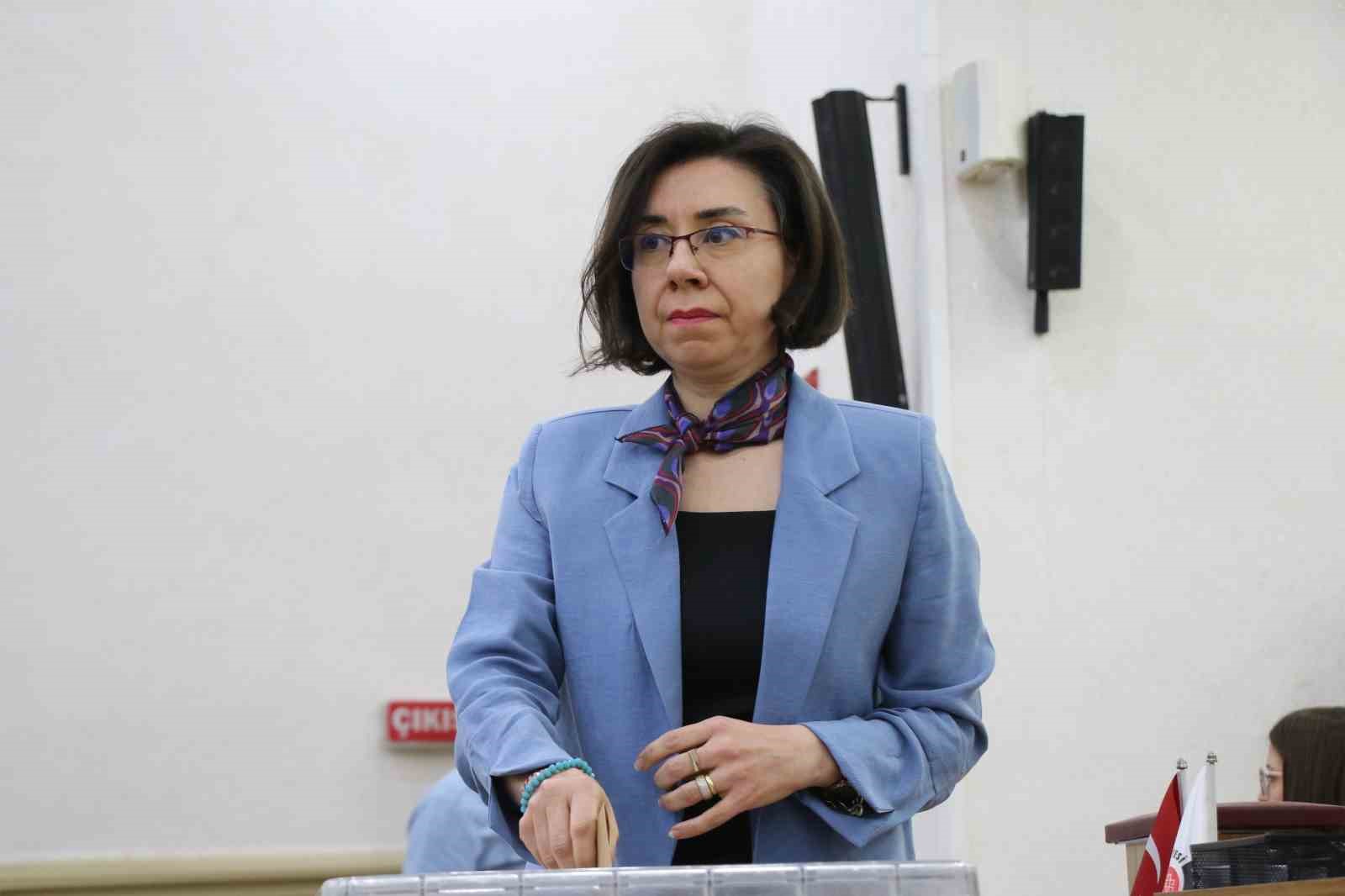 usak belediye baskan vekilligine hatice terekeci ozkan secildi 0 watD46Jc