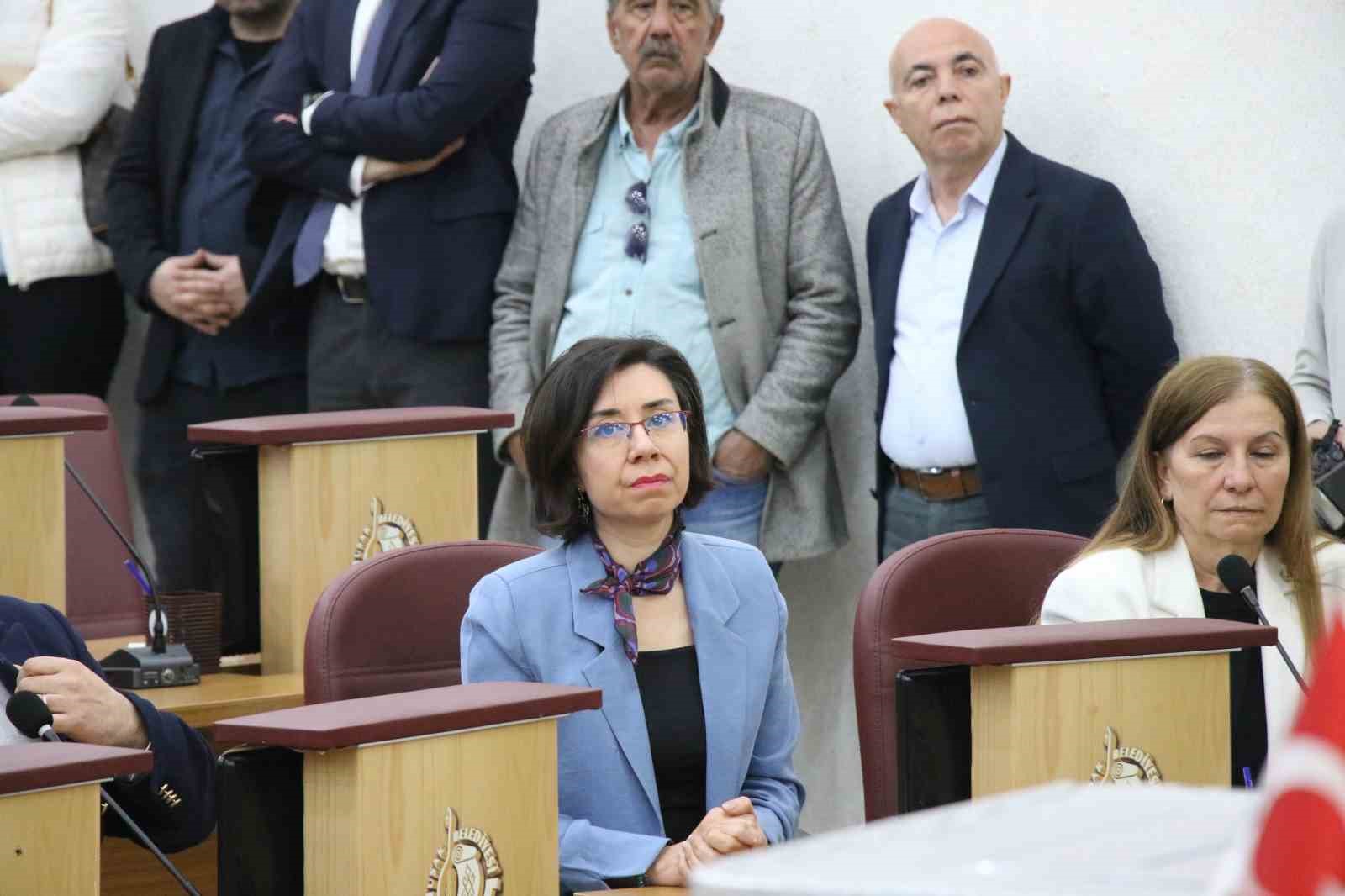 usak belediye baskan vekilligine hatice terekeci ozkan secildi 2 4GEjF8M4