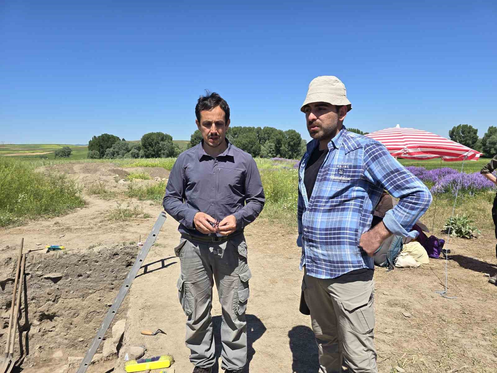 usakli hoyukteki kazilarda eski caglara ait rituel alanlari arastiriliyor 1 IJU32hLF