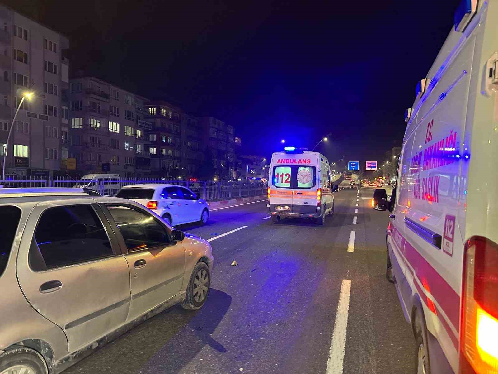 usakta 4 aracli zincirleme kazada 6 kisi yaralandi 1