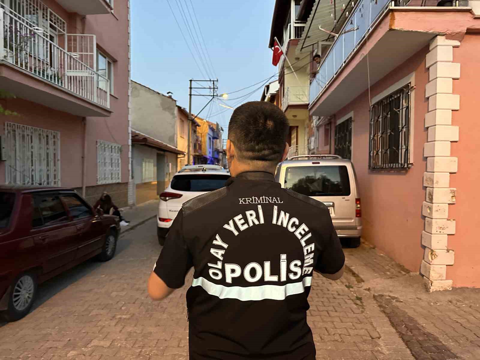 usakta balkondan dusen kadin hayatini kaybetti 0 yqrVeOzj