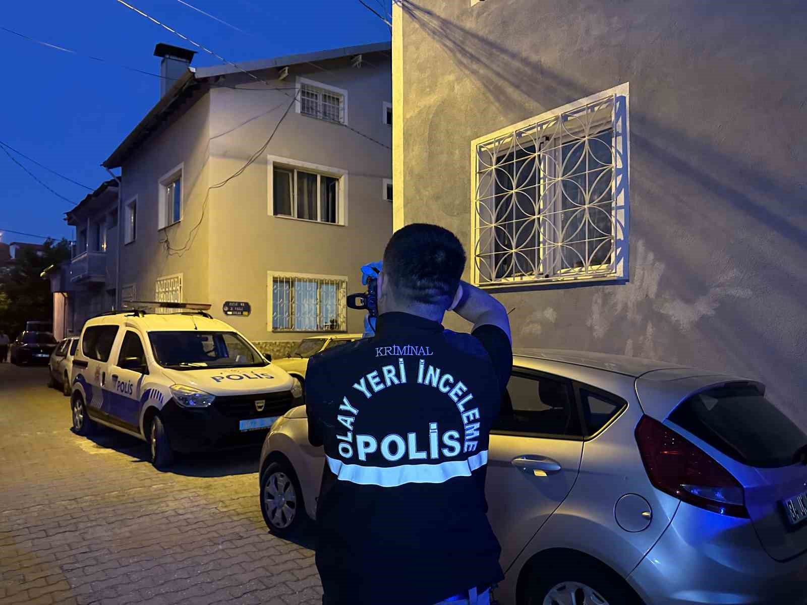 usakta balkondan dusen kadin hayatini kaybetti 2 ZzE9EAlT