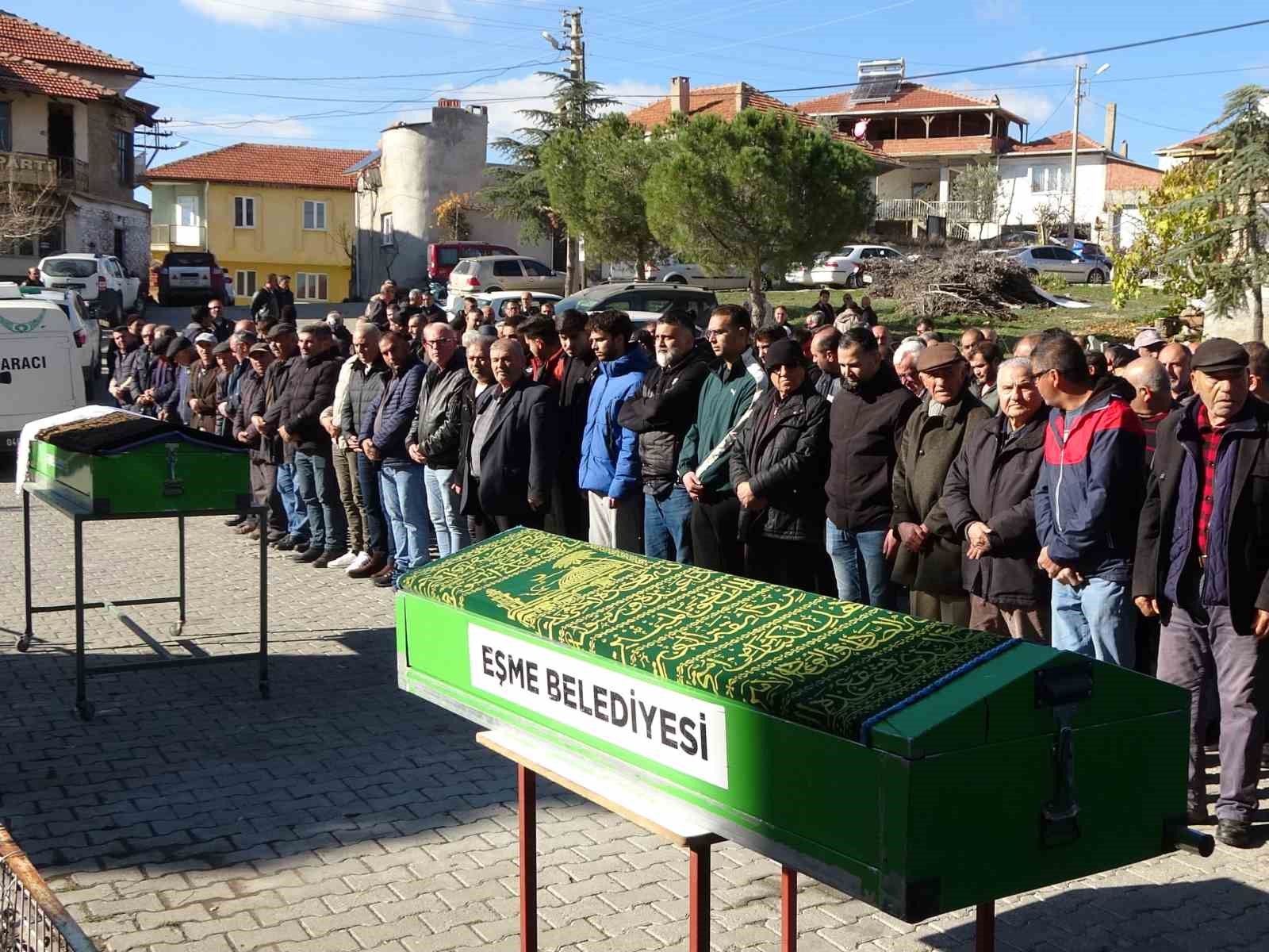 usakta kazada hayatini kaybeden dulay cifti defnedildi 0 f4Bv34i8