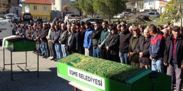 usakta-kazada-hayatini-kaybeden-dulay-cifti-defnedildi-rTD2Rav1.jpg