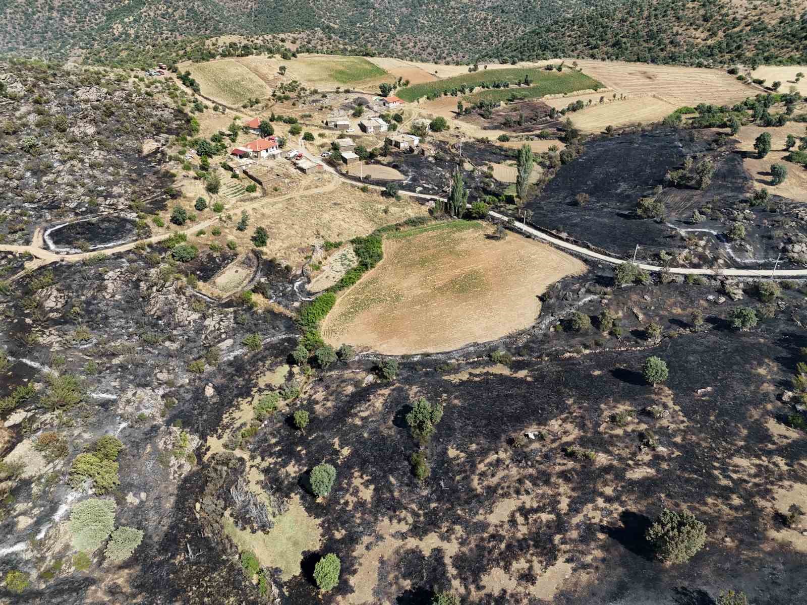 usakta makilik alana sicrayan yangin sonduruldu 2