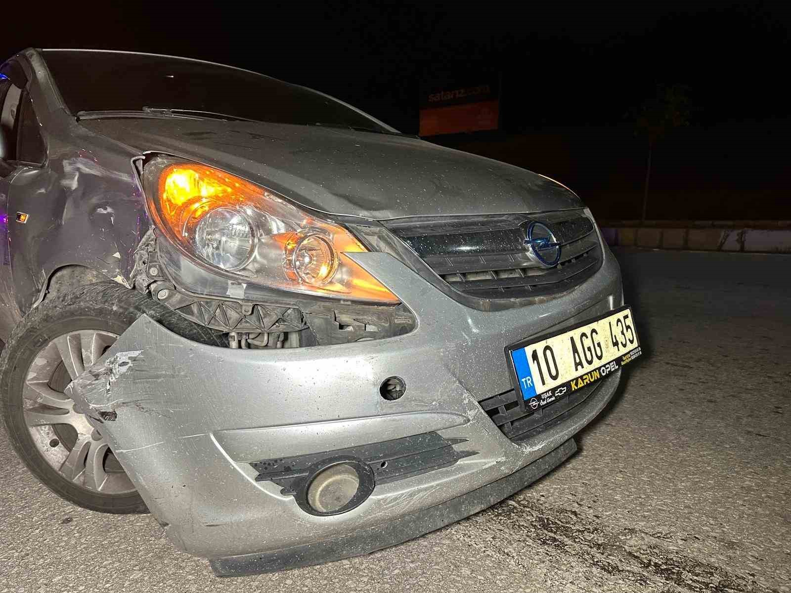 Uşak’ta otomobil ile motosiklet çarpıştı: 2 yaralı 7 usakta otomobil ile motosiklet carpisti 2 yarali 3 IJCVwGrc