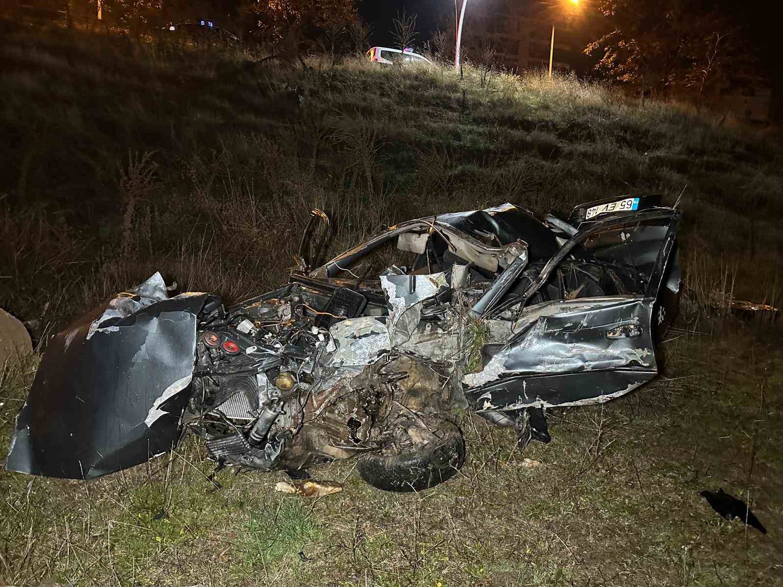Uşak’ta otomobil şarampole devrildi: 2 ölü, 1 yaralı 7 usakta otomobil sarampole devrildi 2 olu 1 yarali 3 F5CGg3Ia