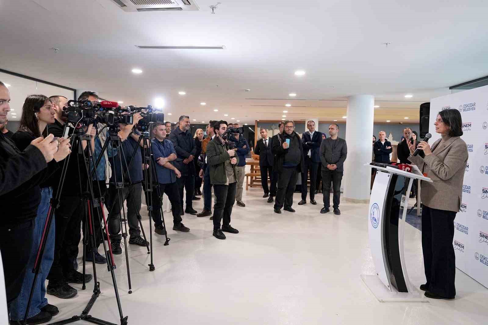 uskudar belediyesinden gazetecilere anlamli jest 1 i9TnBFjd