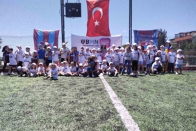uskudarda-cocuk-senligi-renkli-goruntulere-sahne-oldu-ZhgUi5OS.jpg