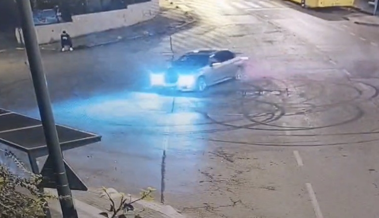 uskudarda-drift-yapan-kadin-surucuye-47-bin-tl-ceza-sunm4XJy.jpg