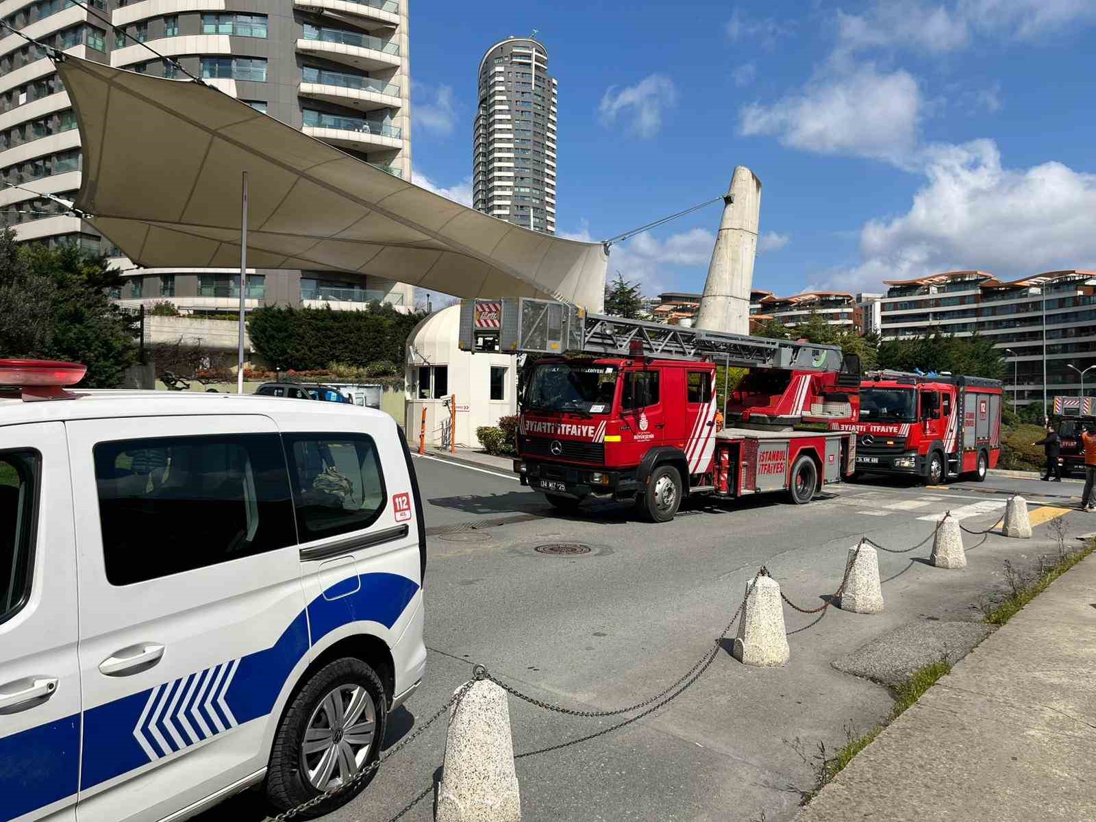 uskudarda spor salonunda yangin panigi 1 kisi dumandan etkilendi 2 9IhqiQR5