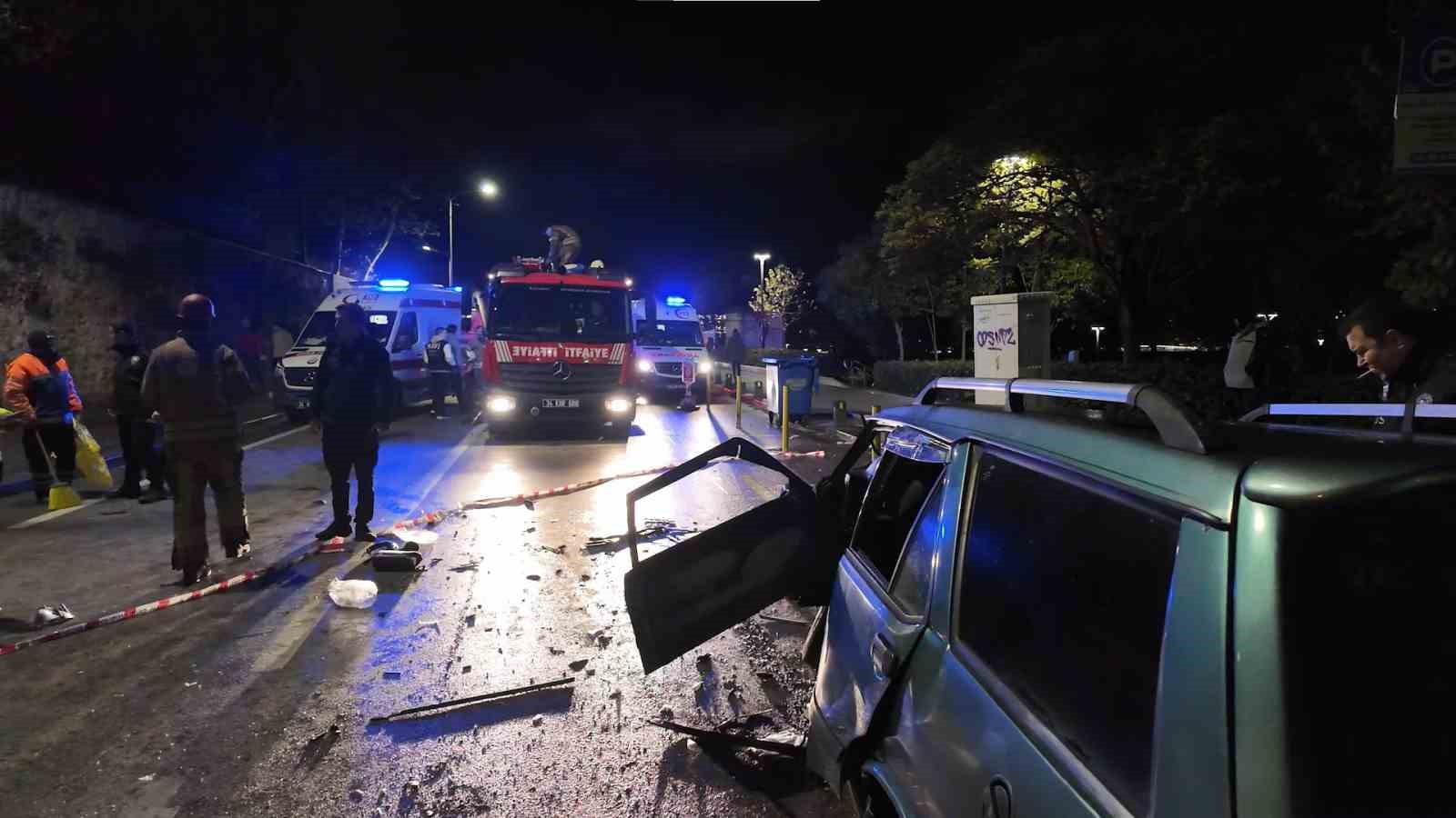 uskudarda zincirleme kaza tofas marka arac hurdaya dondu 2 je4pkYNX