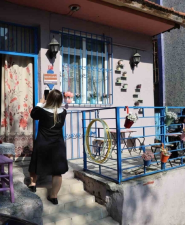 uskudardaki-90lar-evi-ziyaretcilerini-zamanda-yolculuga-cikariyor-N1TkYSyy.jpg