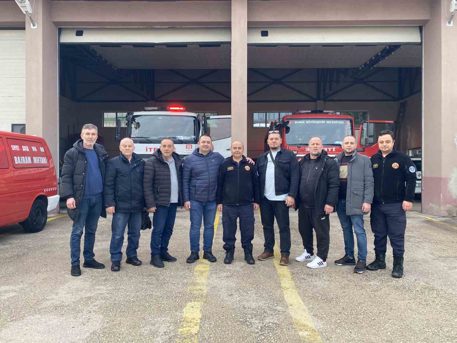 uskupten itfaiye gonullu timleri mudanyada 3 zaywqLiB
