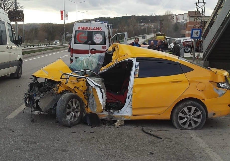 Üst geçit direğine çarpan otomobilin sürücüsü 71 gün sonra hayatını kaybetti 4 ust gecit diregine carpan otomobilin surucusu 71 gun sonra hayatini kaybetti 0 6nrFTjYW