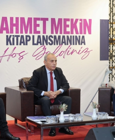 usta-oyuncu-ahmet-mekin-gencliginin-gectigi-kucukcekmecede-komsulariyla-bulustu-4ZjhYNqN.jpg