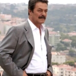 usta-oyuncu-kadir-inanir-hayatini-kaybetti-XjuDS6Mz.jpg