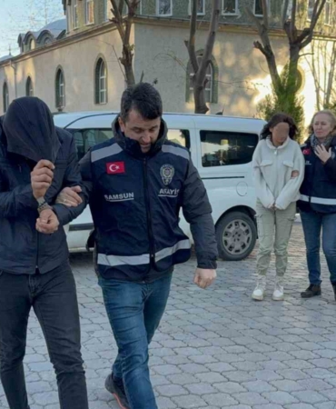 usuyunce-girdikleri-evden-50-bin-liralik-televizyon-caldilar-3KtKg9Yp.jpg