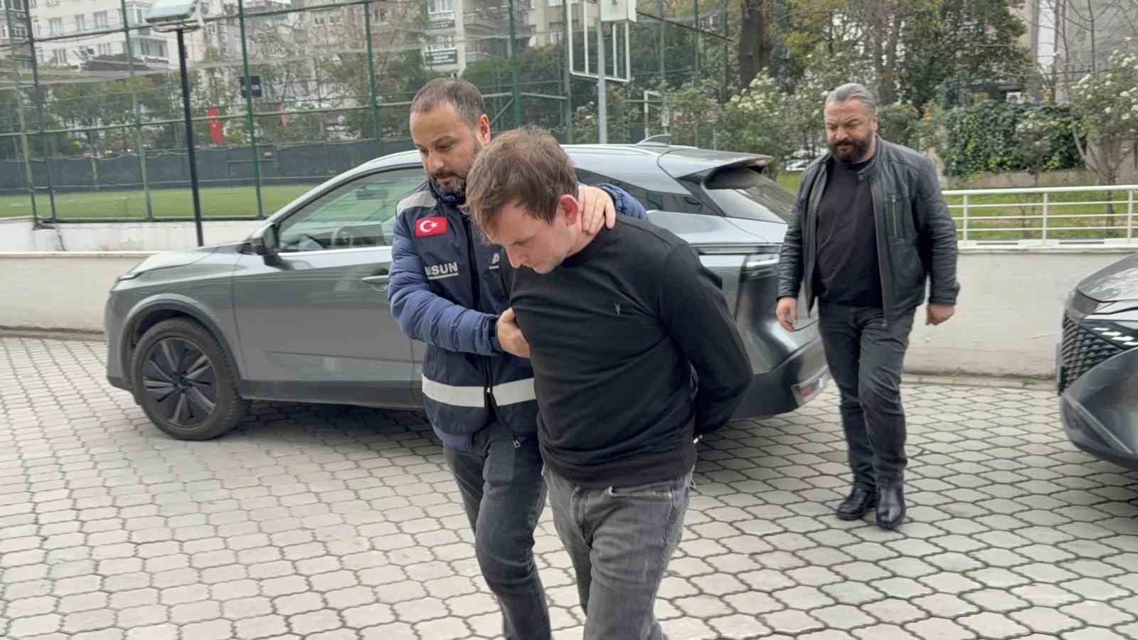 uvey oglunu bicaklayarak oldurdu 4 Q2WFwkYW
