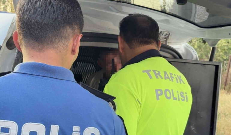 uygulamada-kimlik-kontrolu-yapilan-cocugun-babasi-ekiplere-mukavemet-gosterdi-ZKHDxRlO.jpg