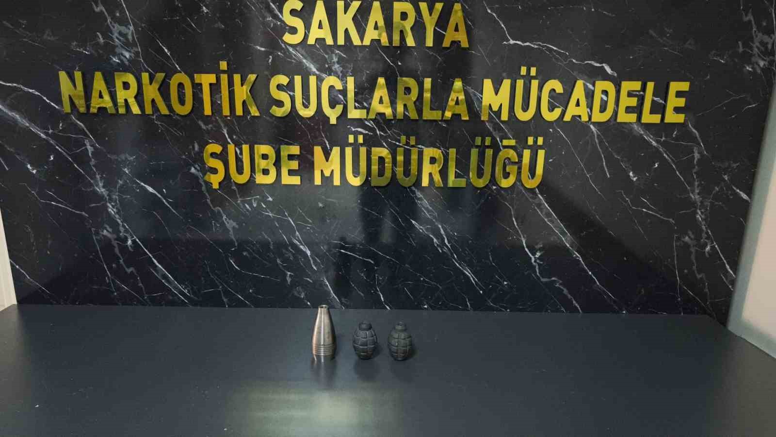 uyusturucu baskininda evden el bombasi ve havan topu govdesi cikti 0 mKPI6skd