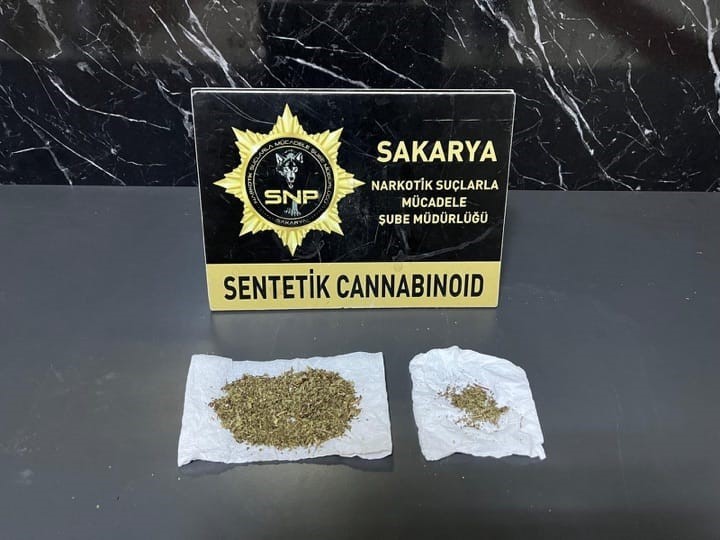 uyusturucu baskininda evden el bombasi ve havan topu govdesi cikti 1