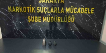 uyusturucu-baskininda-evden-el-bombasi-ve-havan-topu-govdesi-cikti-XZHSYn1b.jpg