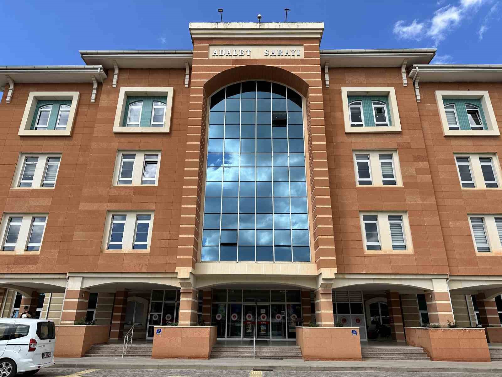 uyusturucu davasinda 1 sanik icin hapis cezasi talebi 0 vTRjz7Pn