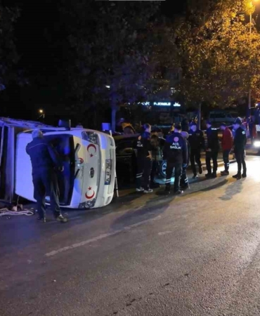 uyusturucu-etkisindeki-surucu-kaza-yapti-aractan-yuklu-miktarda-uyusturucu-cikti-iNxu8hZE.jpg