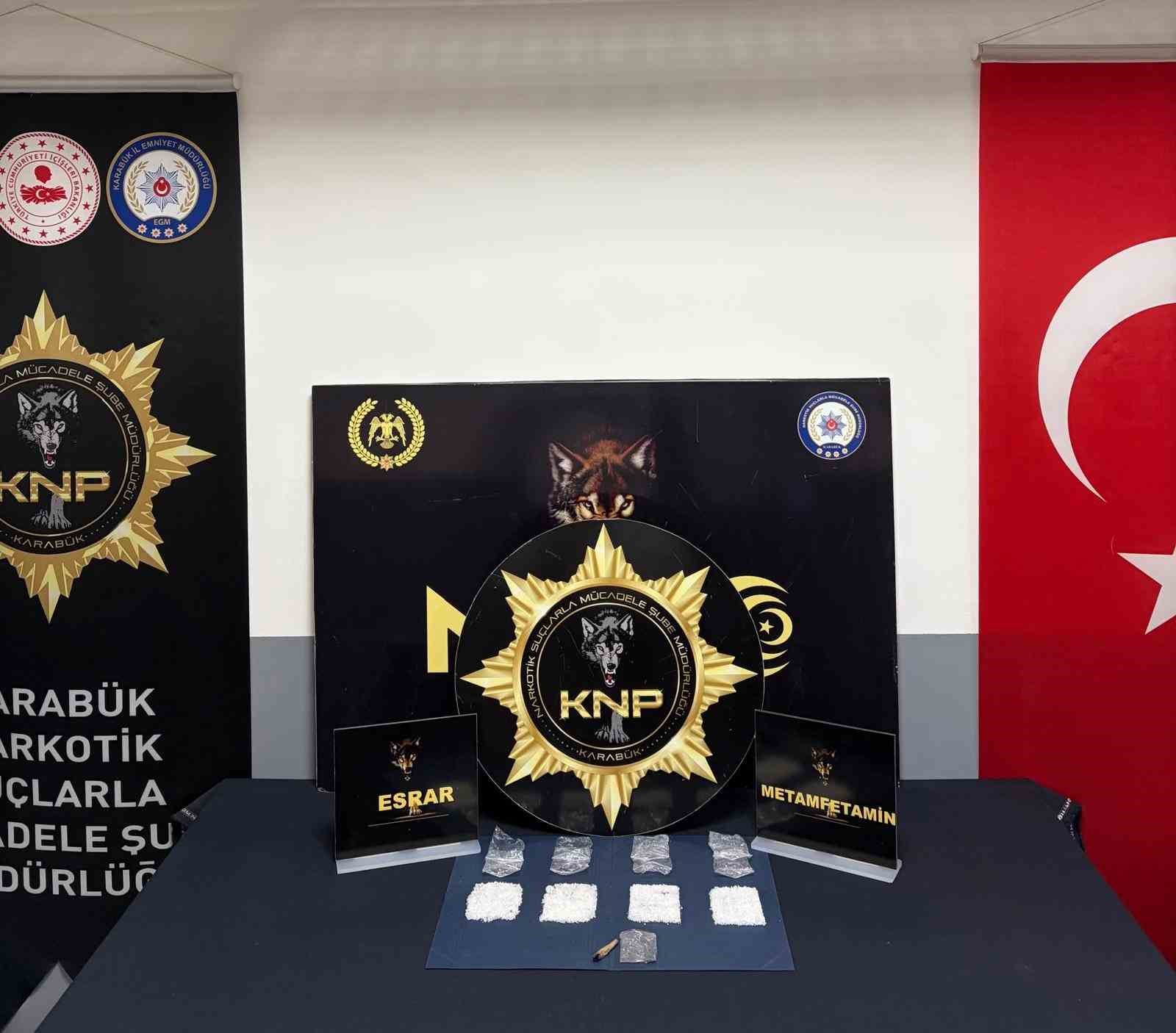 uyusturucu operasyonlarinda 2 kisi tutuklandi 1 A1VBw3nn
