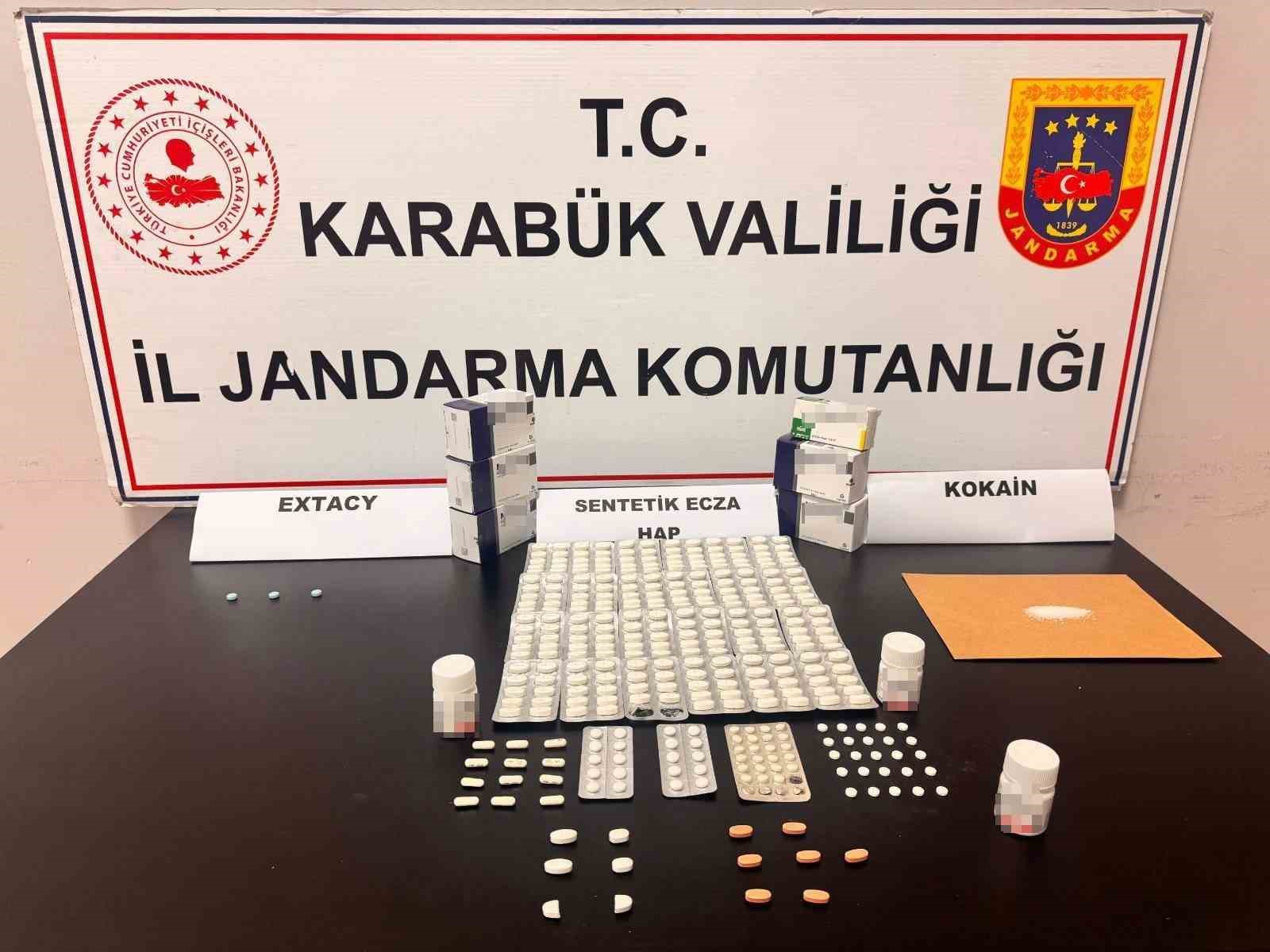 uyusturucu operasyonlarinda 4 supheli yakalandi 0