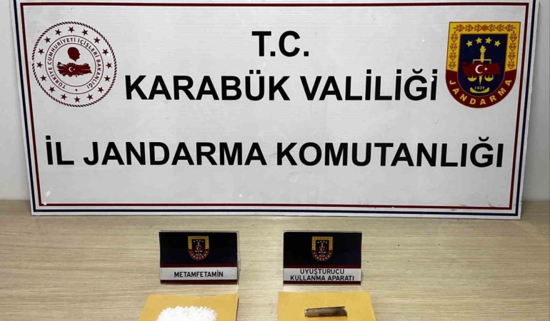 uyusturucu-operasyonlarinda-5-kisi-yakalandi-J8rtaaXI.jpg