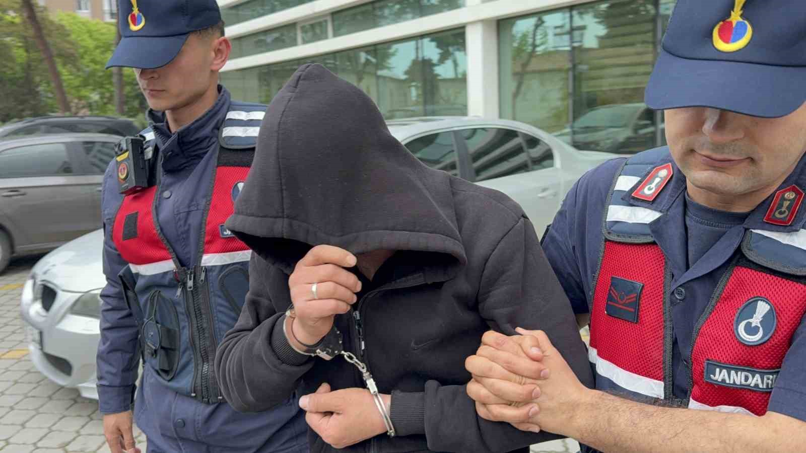 uyusturucu operasyonu baba ogul gozaltinda 2 JRJtN7Uc