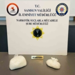 uyusturucu-operasyonunda-1-kilo-metamfetamin-ele-gecirildi-YdJAZRKH.jpg