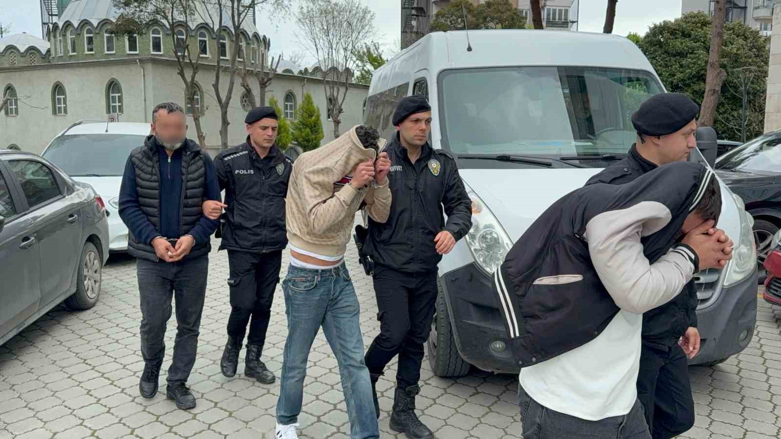uyusturucu operasyonunda 5 supheli adliyeye sevk edildi 1 B5LFl6Ob
