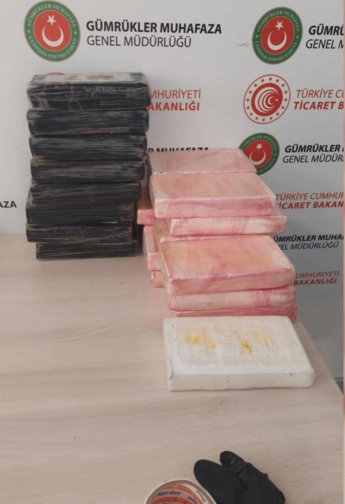 Uyuşturucu sevkiyatı kamerada 5 uyusturucu sevkiyati kamerada 1