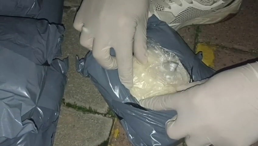 Uyuşturucu sevkiyatında yakalanan emekli polis tutuklandı 6 uyusturucu sevkiyatinda yakalanan emekli polis tutuklandi 2 7MG9BeGK
