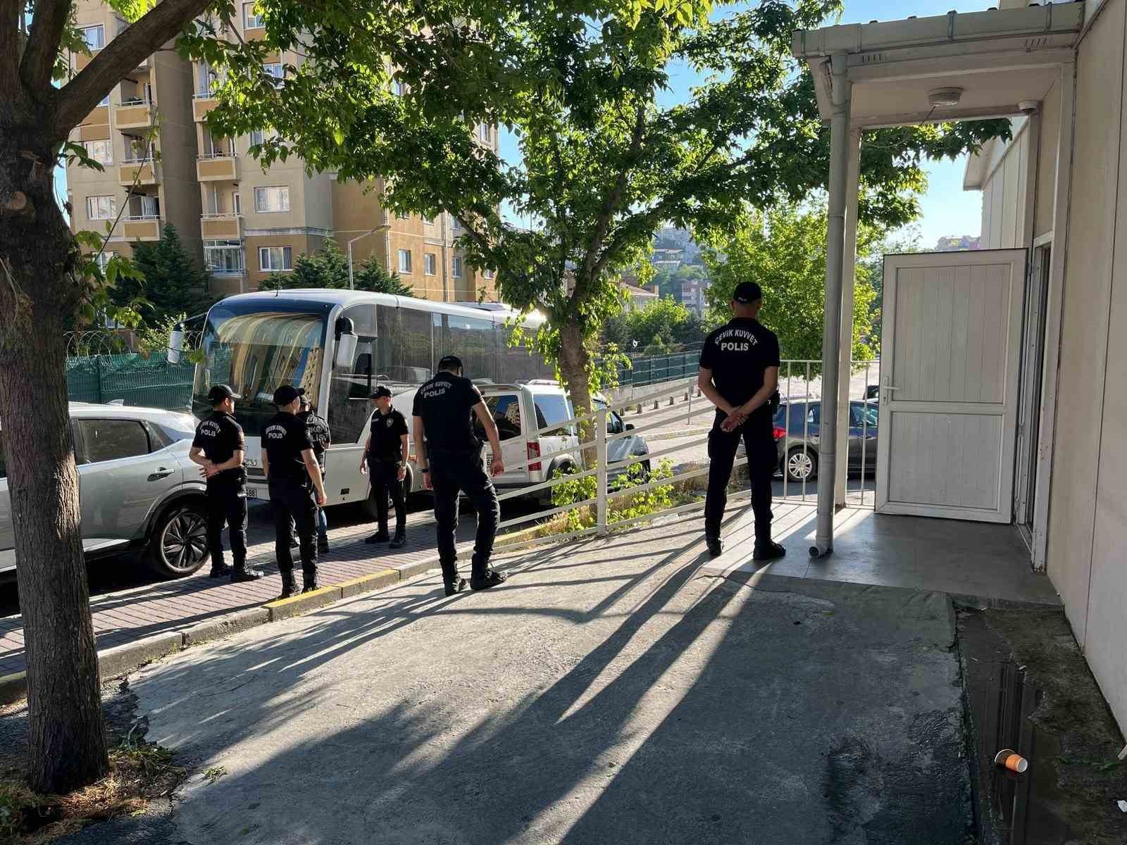 Uyuşturucu soruşturmasında 10 şüpheliye tutuklama talebi 4 uyusturucu sorusturmasinda 10 supheliye tutuklama talebi 0 QuBiAt2y