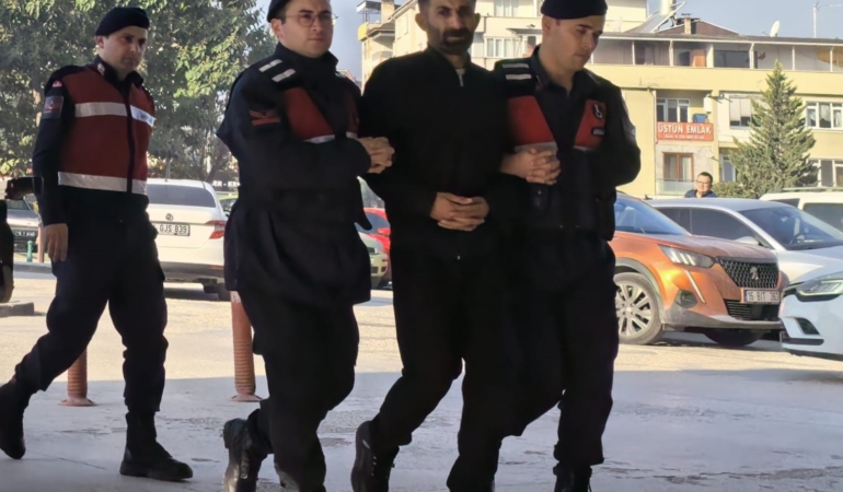 uyusturucu-taciri-kiskivrak-yakalandi-CX21YMip.jpg