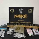 uyusturucu-tacirlerine-agir-darbe-900-gram-skunk-kokain-ve-pres-makinesi-ele-gecirildi-hc7BFFlG.jpg