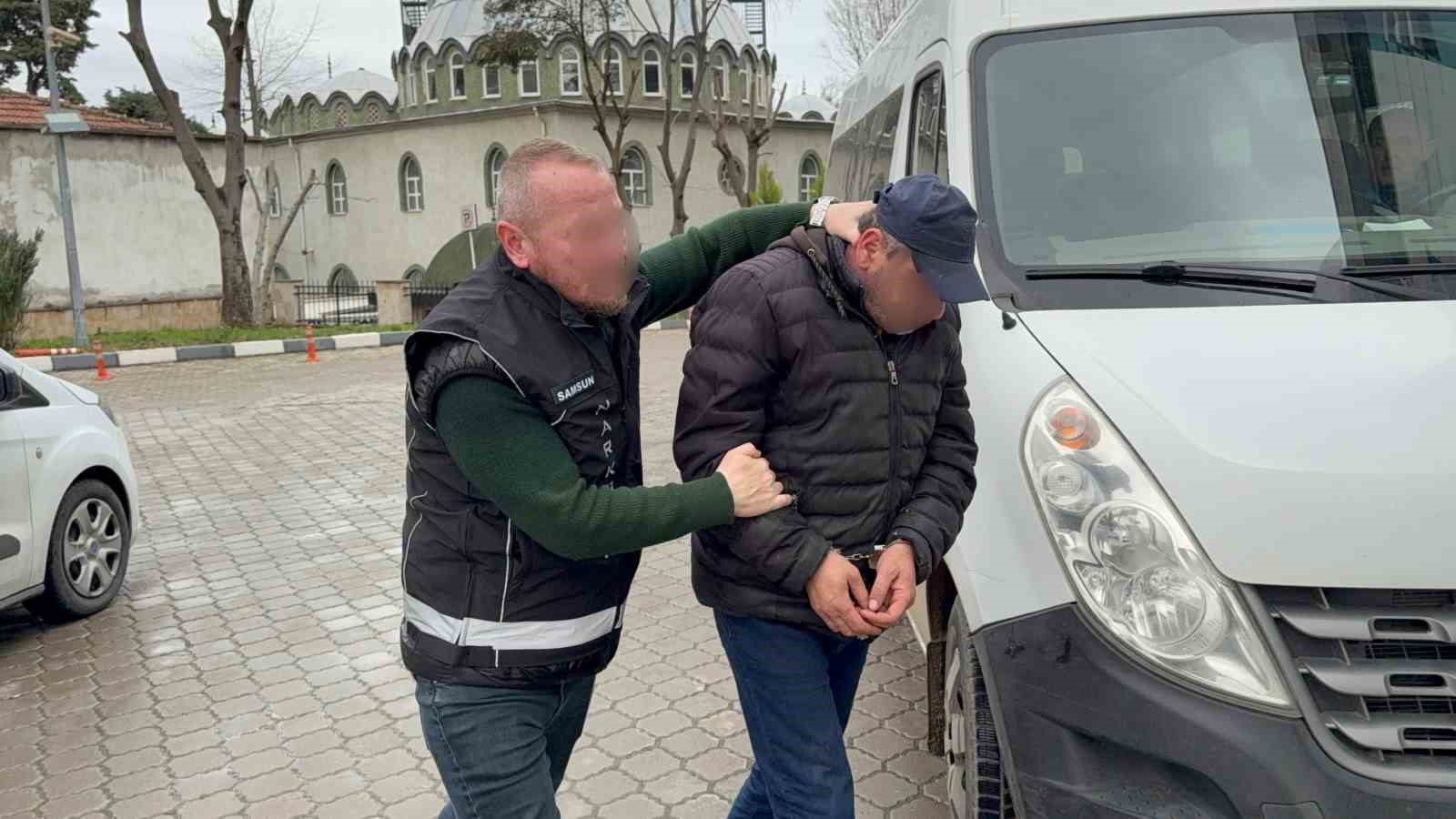 uyusturucu ticareti suphelisi adliyeye sevk edildi 0 zauFry5J