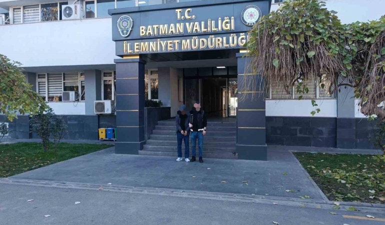 uyusturucu-ticaretinden-31-yil-kesinlesmis-cezasi-bulunan-1-kisi-yakalandi-L1AhYbKS.jpg