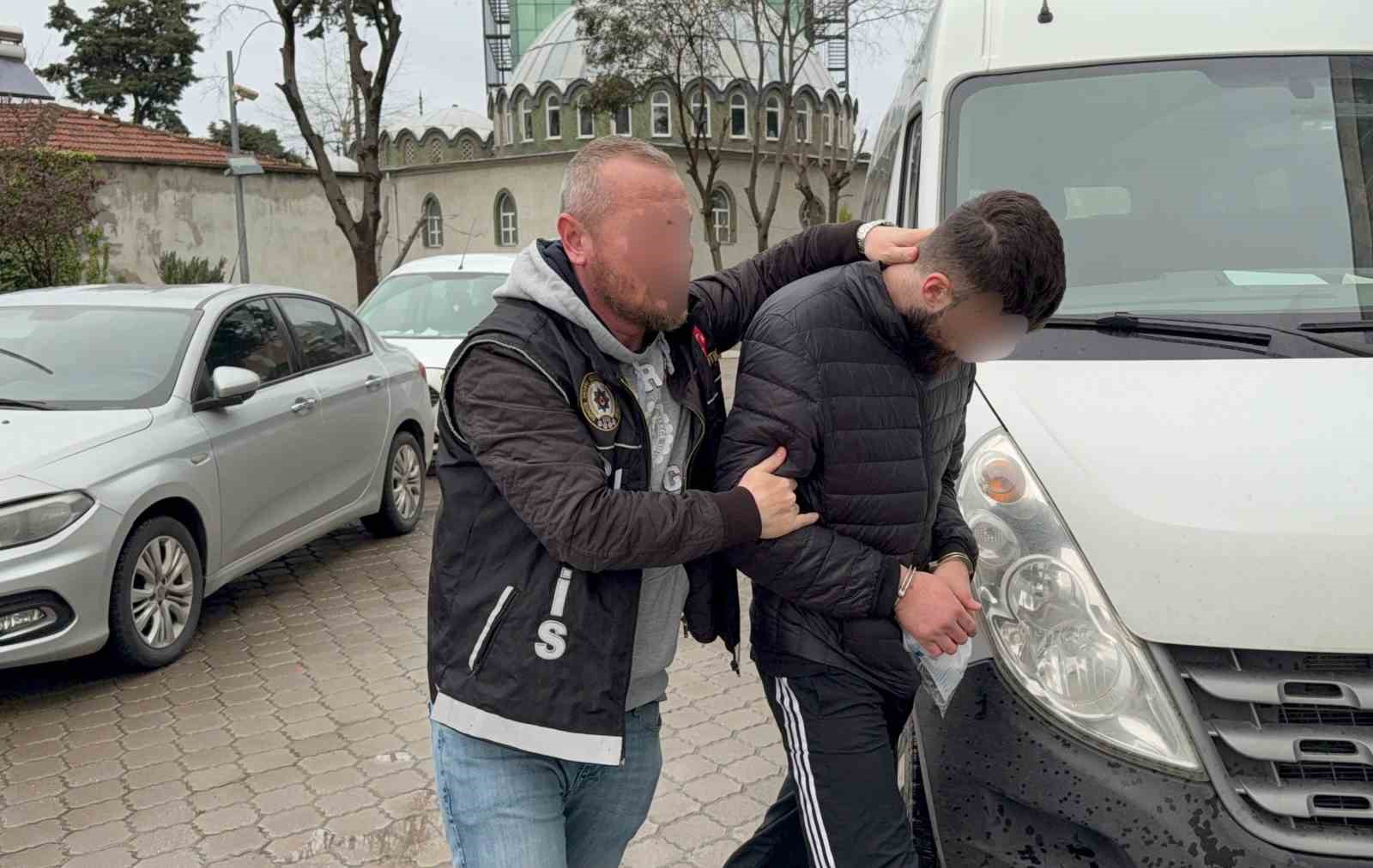 uyusturucu ticaretinden tutuklandi 0 6kVm5sE7