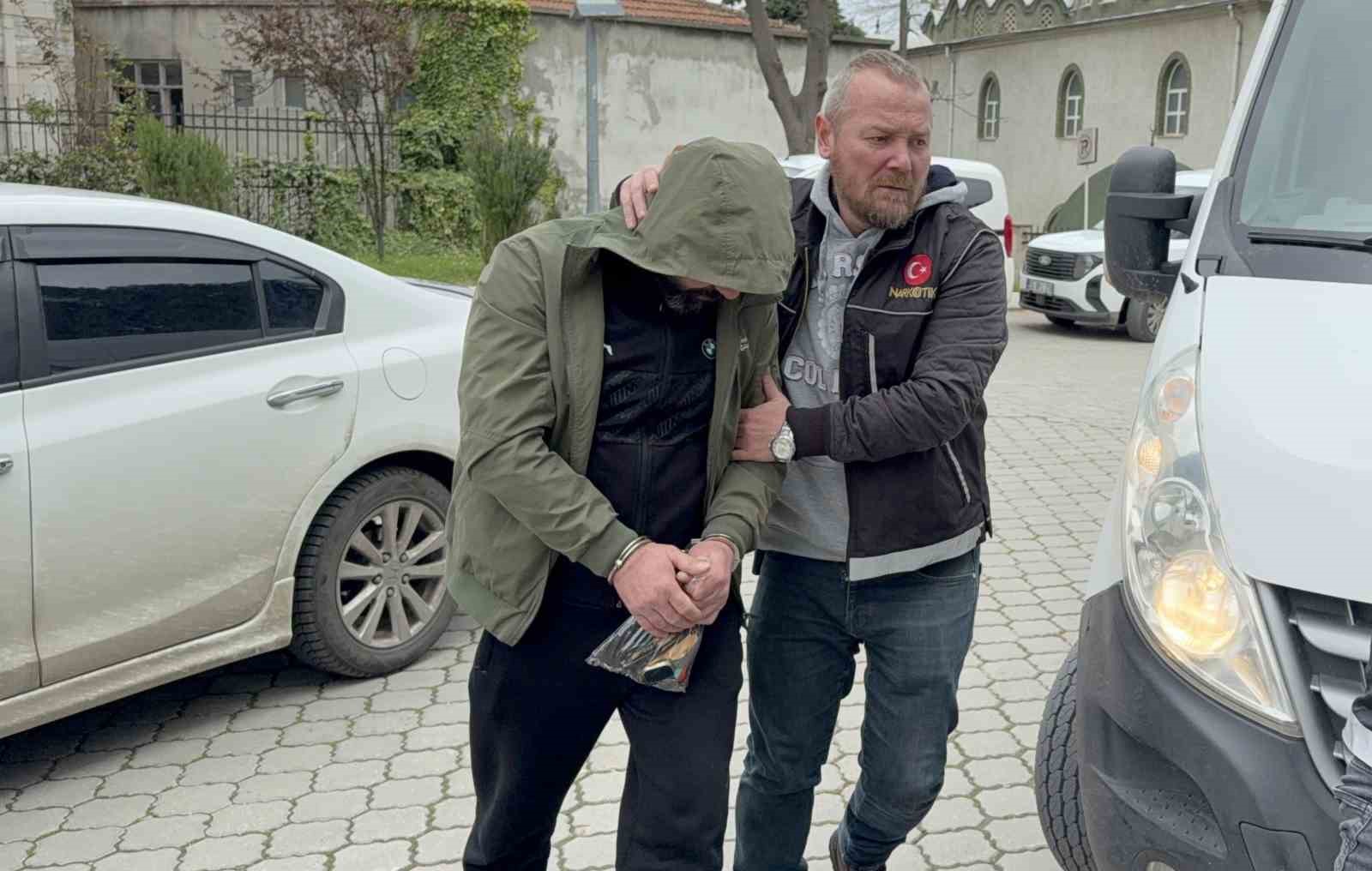 uyusturucu ticaretine 1 tutuklama 3 adli kontrol 0 pTMt8w52
