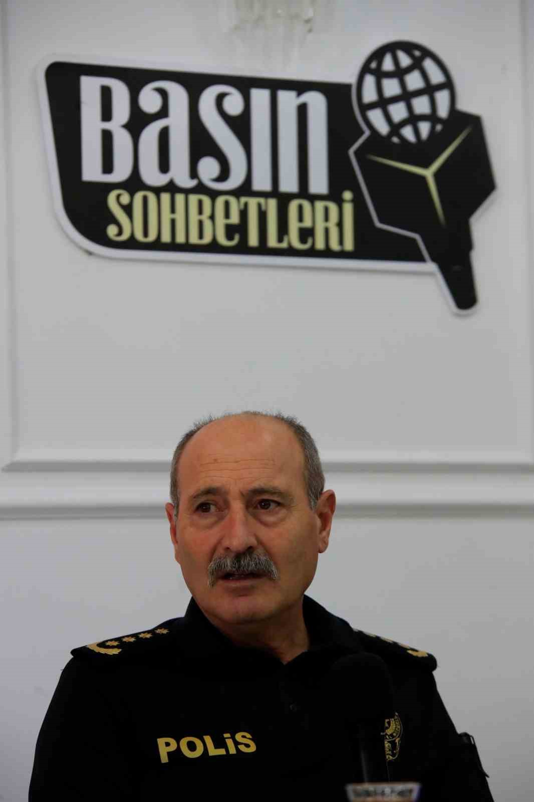 uyusturucu ticaretinin merkezi bolgeye ekipler amirligi ve bekar polisler icin lojman ile yasam alani sCTgSD37