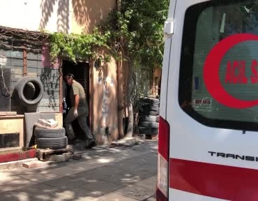 uyuyor-zannettikleri-adamin-oldugu-ortaya-cikti-wIS3glSC.jpg