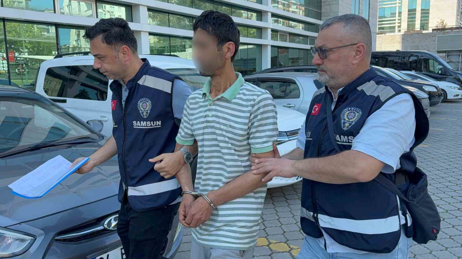 Uzaklaştırma kararı olan koca serbest kalıp yeniden eve gidince tutuklandı 4 uzaklastirma karari olan koca serbest kalip yeniden eve gidince tutuklandi 0 ZuQX88tU