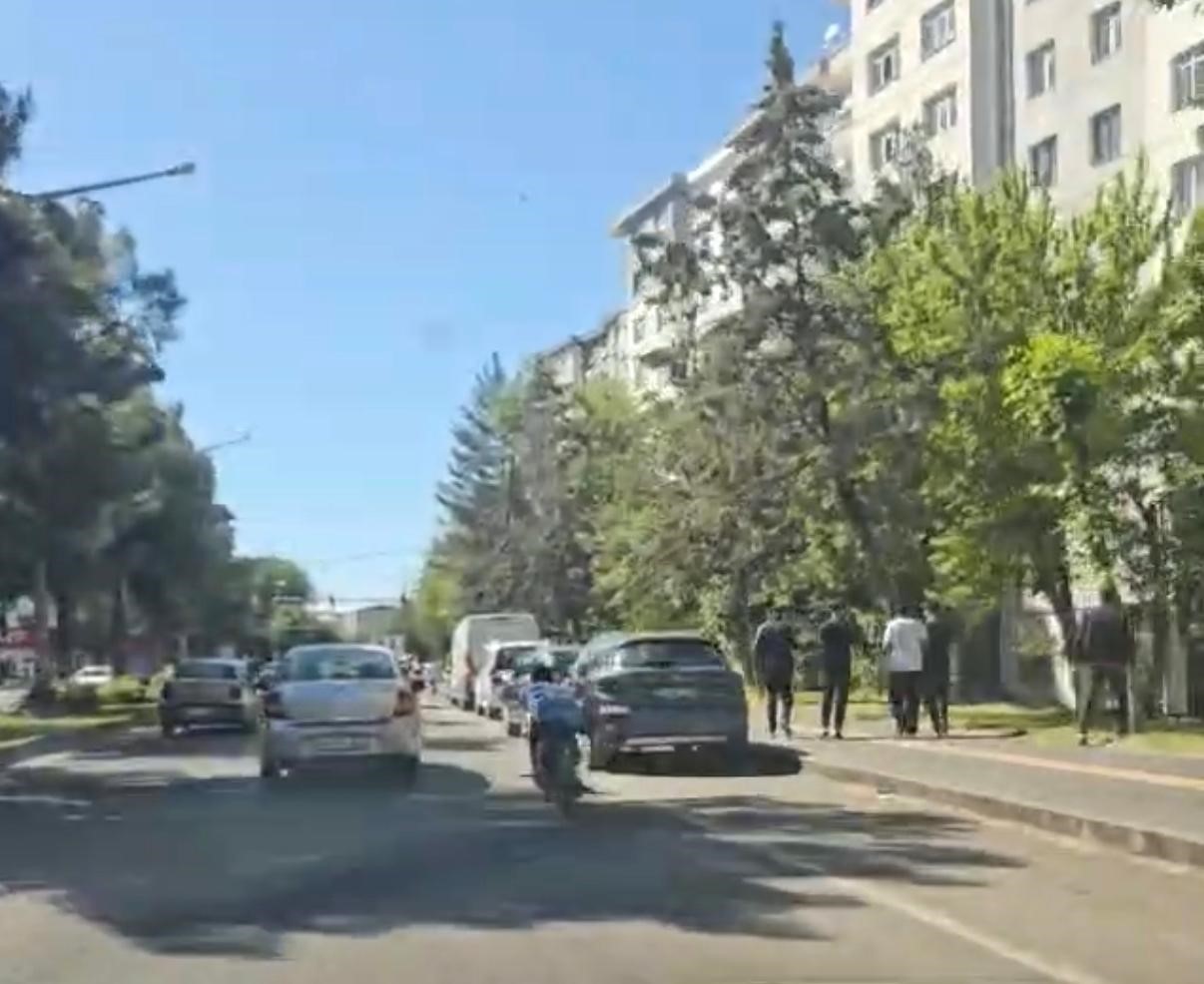 Uzanarak motosiklet kullandı, hem kendi hem başkalarının canını hiçe saydı 4 uzanarak motosiklet kullandi hem kendi hem baskalarinin canini hice saydi 0 w4RlqSsO