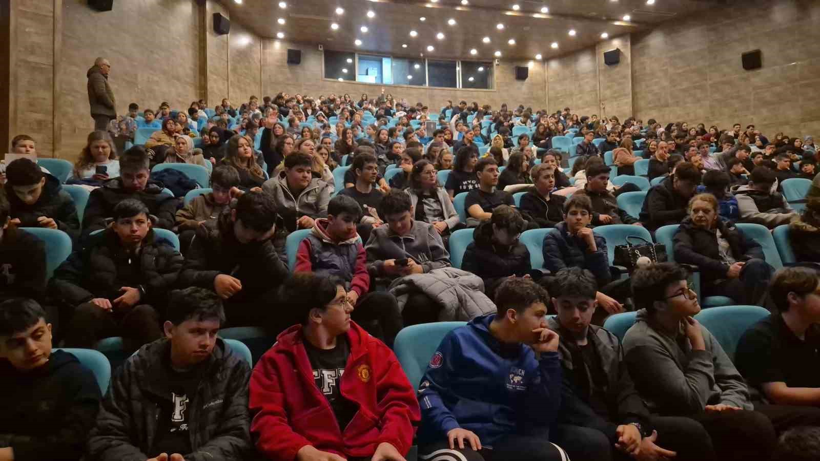 uzayda rekabet kizisiyor turkiye sahaya iniyor 1 X3QZESSC