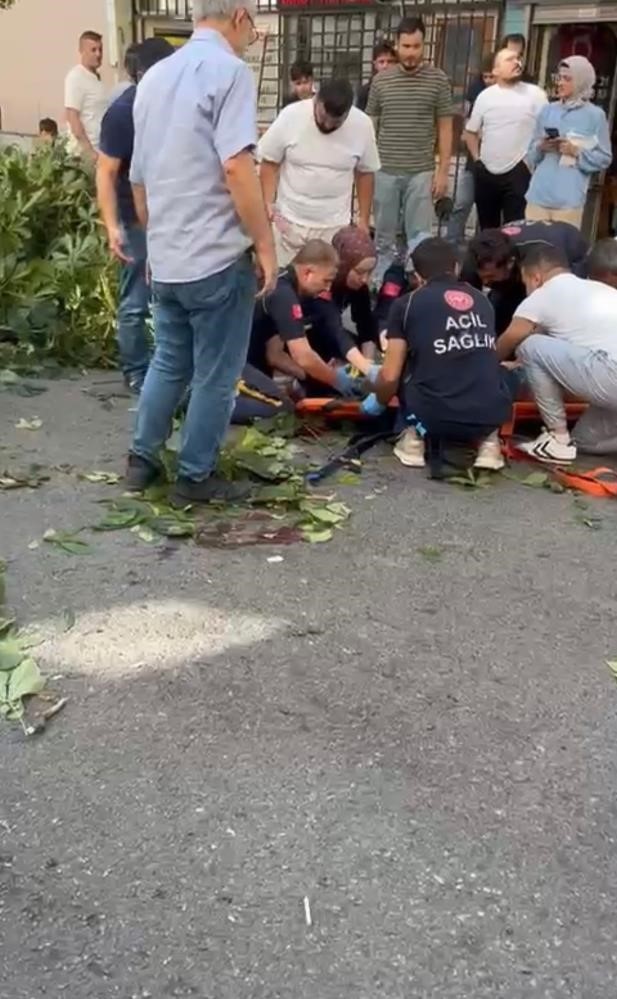 Üzerine ağaç devrilen oyuncu İbrahim Yıldız hayatını kaybetti 5 uzerine agac devrilen oyuncu ibrahim yildiz hayatini kaybetti 1 ORmsIkBC